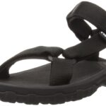 スポサン×靴下をおしゃれに見せるには？ レディース・メンズ徹底解説！