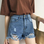 ショートパンツを大人かわいく見せるコーデ術!人気のブランドも知りたい!